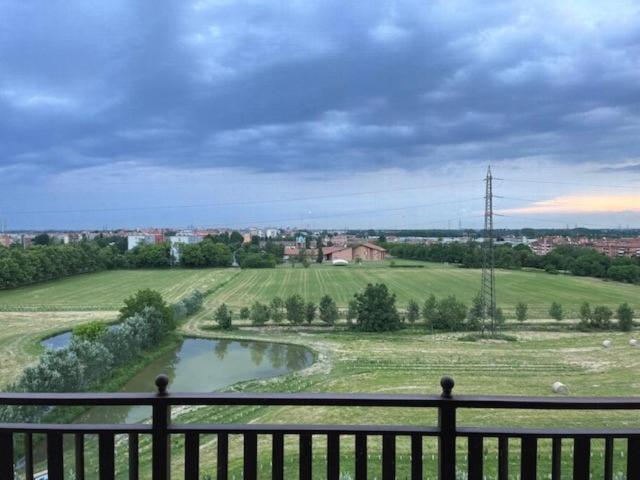 Hotel Beslan360 San Giuliano Milanese Zewnętrze zdjęcie